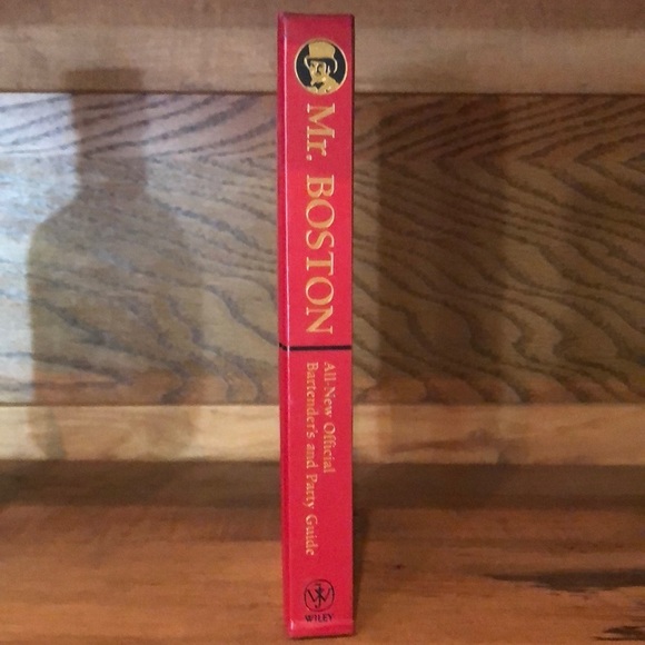 Rare Mr Boston All-New Official Bartender's and Party Guide Hardcover Book 2006 - Picture 11 of 16